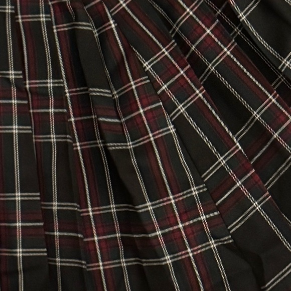 Current Mood Dolls Kill mini plaid pleated skirt frayed hem and o-ring accents - Picture 4 of 4